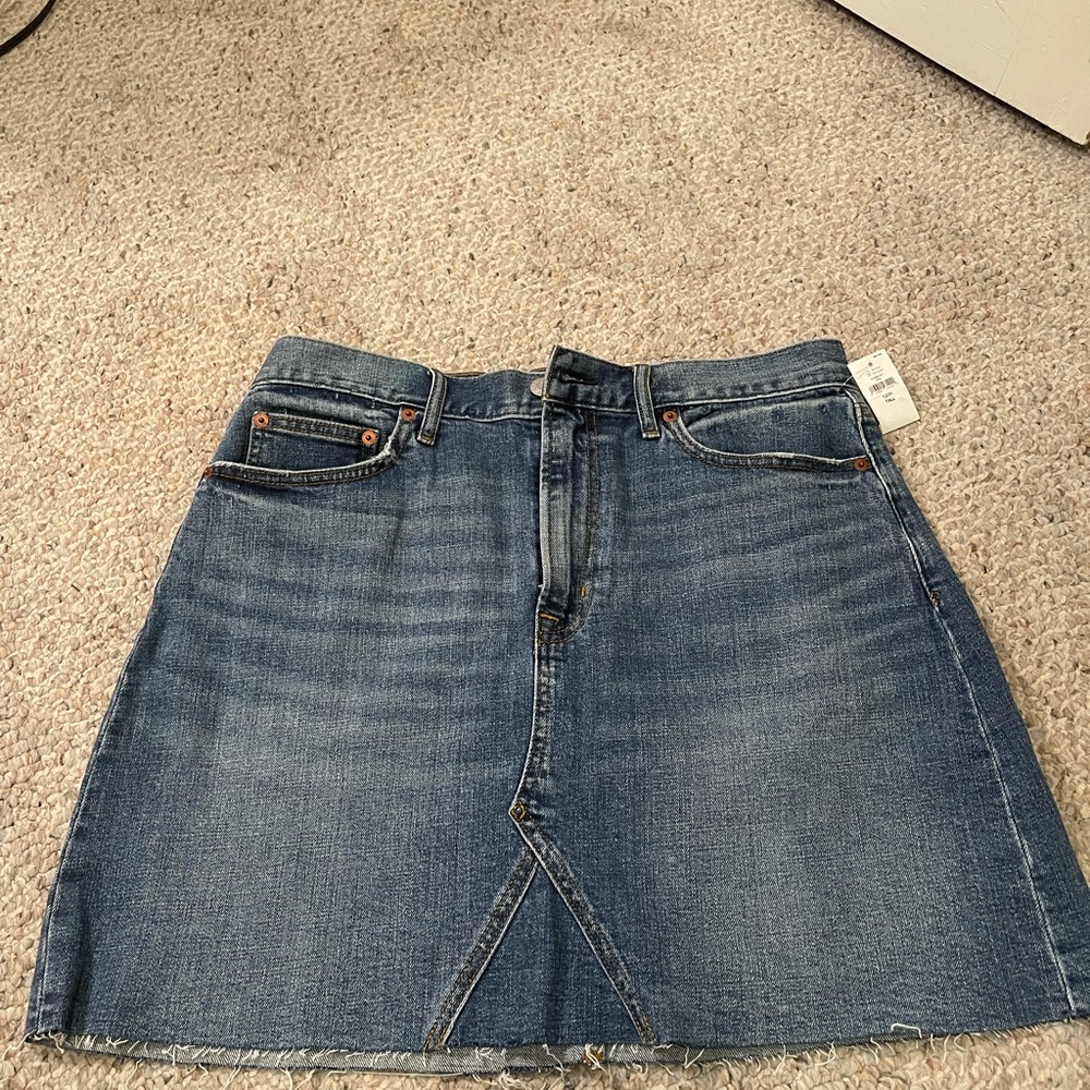 NWT Gap Denim Mini Skirt size 12 / 31 Tall